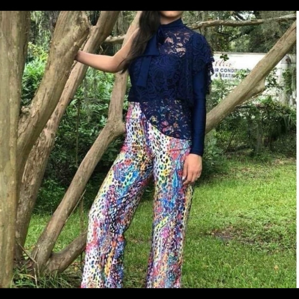 Beautiful Oufit Never use !